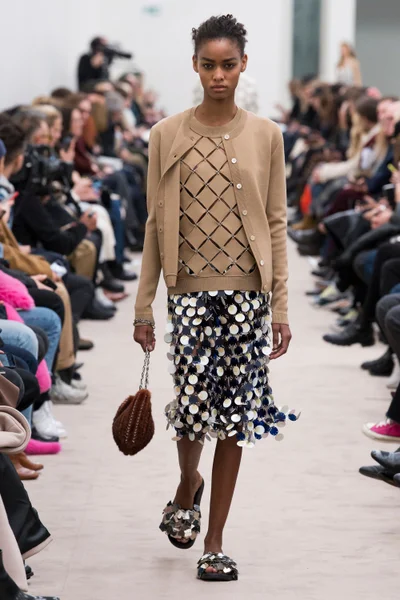 Look 33